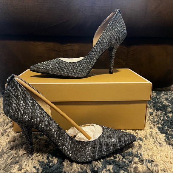 Michael Kors glitter chain mesh high pump, 8.5 M brand new in box - Picture 2 of 5